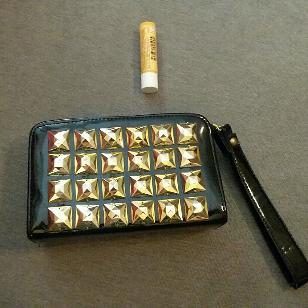 NWOT Small clutch/wallet/wristlet